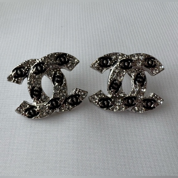 Chic Gold and Silver Crystal Earrings - Picture 11 of 11